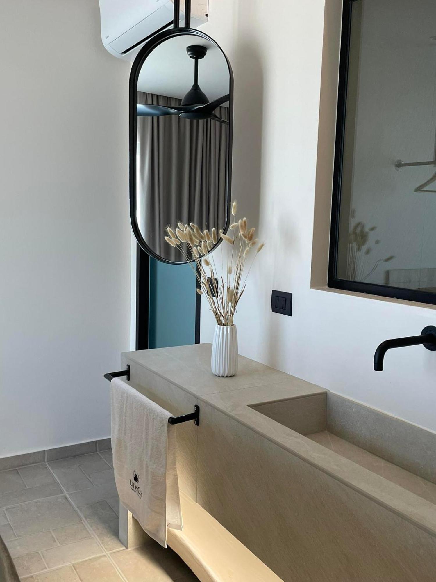 Lithos Luxury Villa Archangelos  Buitenkant foto